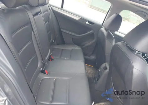 2017 Volkswagen Jetta 1.4T Se z USA, uszkodzony, nr VIN 3VWDB7AJXHM264246